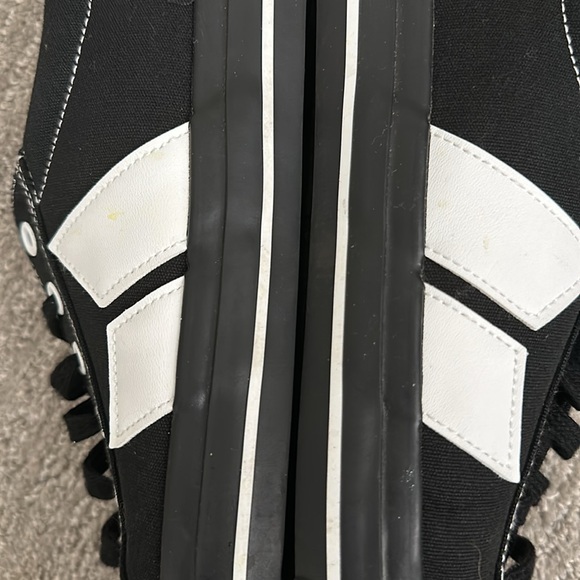 Macbeth Mens Elliot US 8. black / white - Worn once. (no box) - Picture 4 of 7